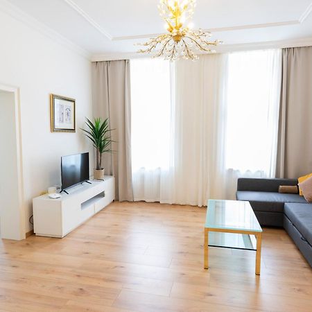 Belvedere Palace Apartment Вена Экстерьер фото